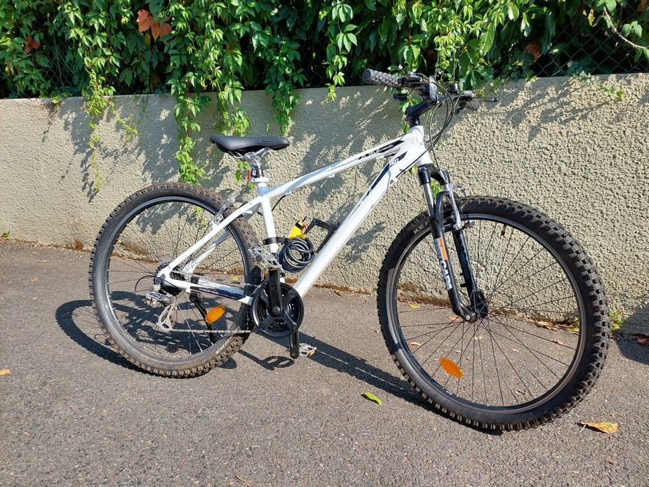 destockage fin de saison - VTT xk27 taille M blanc